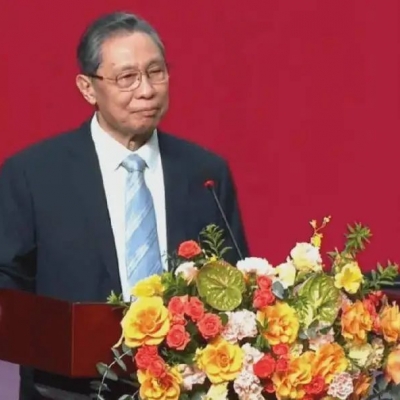 锻炼如吃饭睡觉，钟南山院士揭秘精气神十足的秘密
